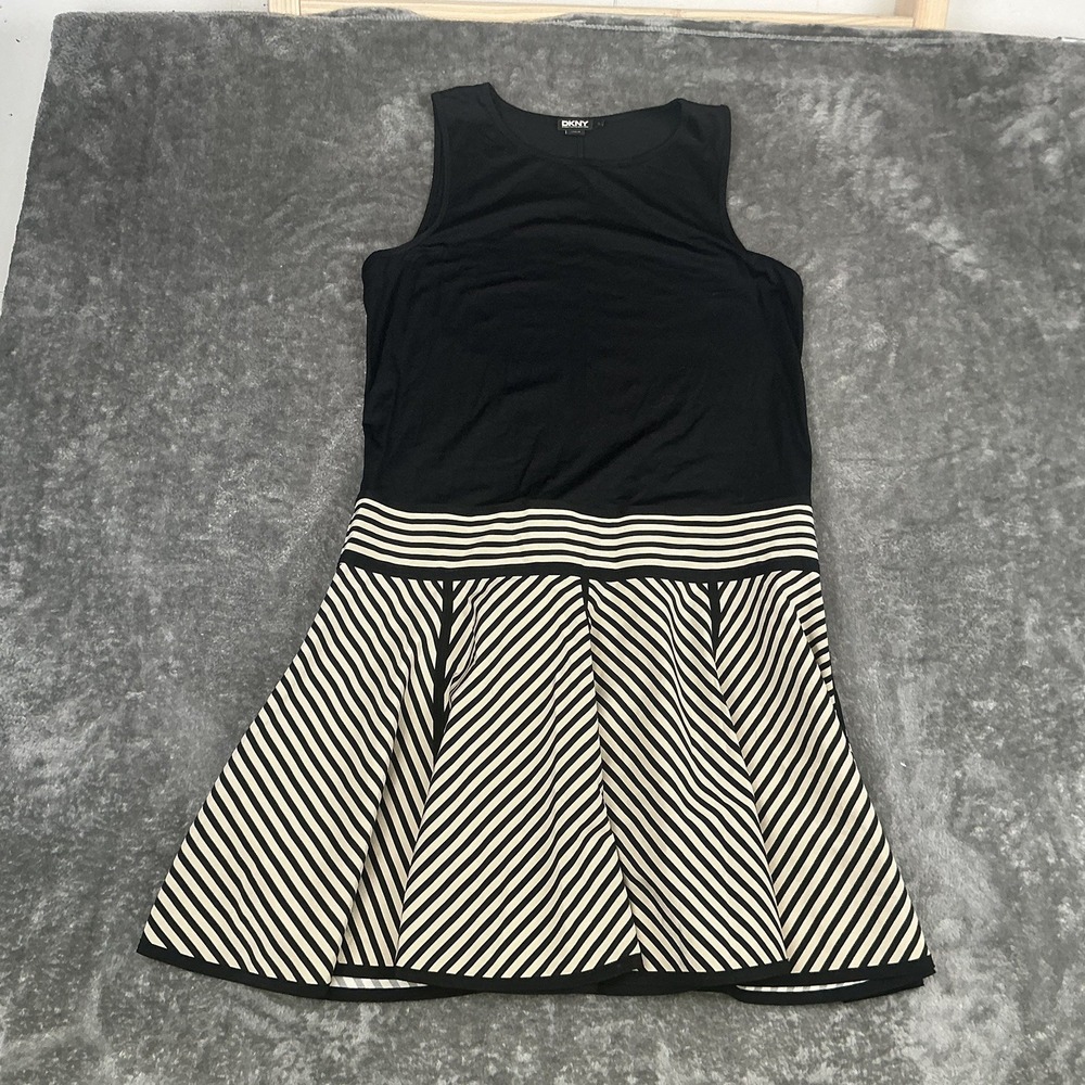 DKNY Women's Black striped Sleeveless Fit Flare Dress Women's large